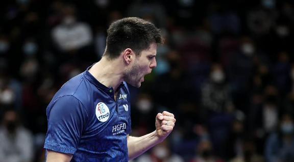 波兰队完胜英格兰队，奥恰洛夫点燃赛场