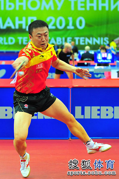 日本队险胜波兰队，王皓刷新纪录