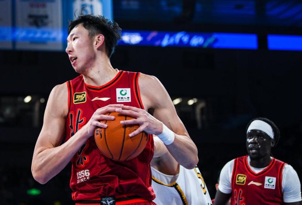 灰熊完胜勇士，周琦状态火热