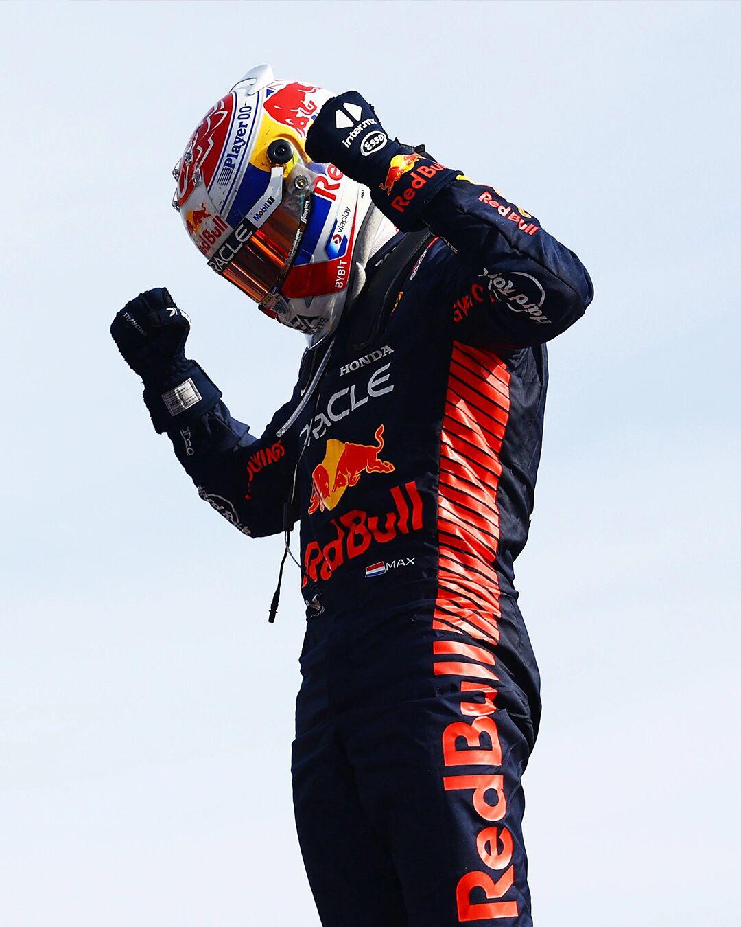 开云体育app-迈凯伦绝杀阿斯顿马丁，塞恩斯刷新纪录