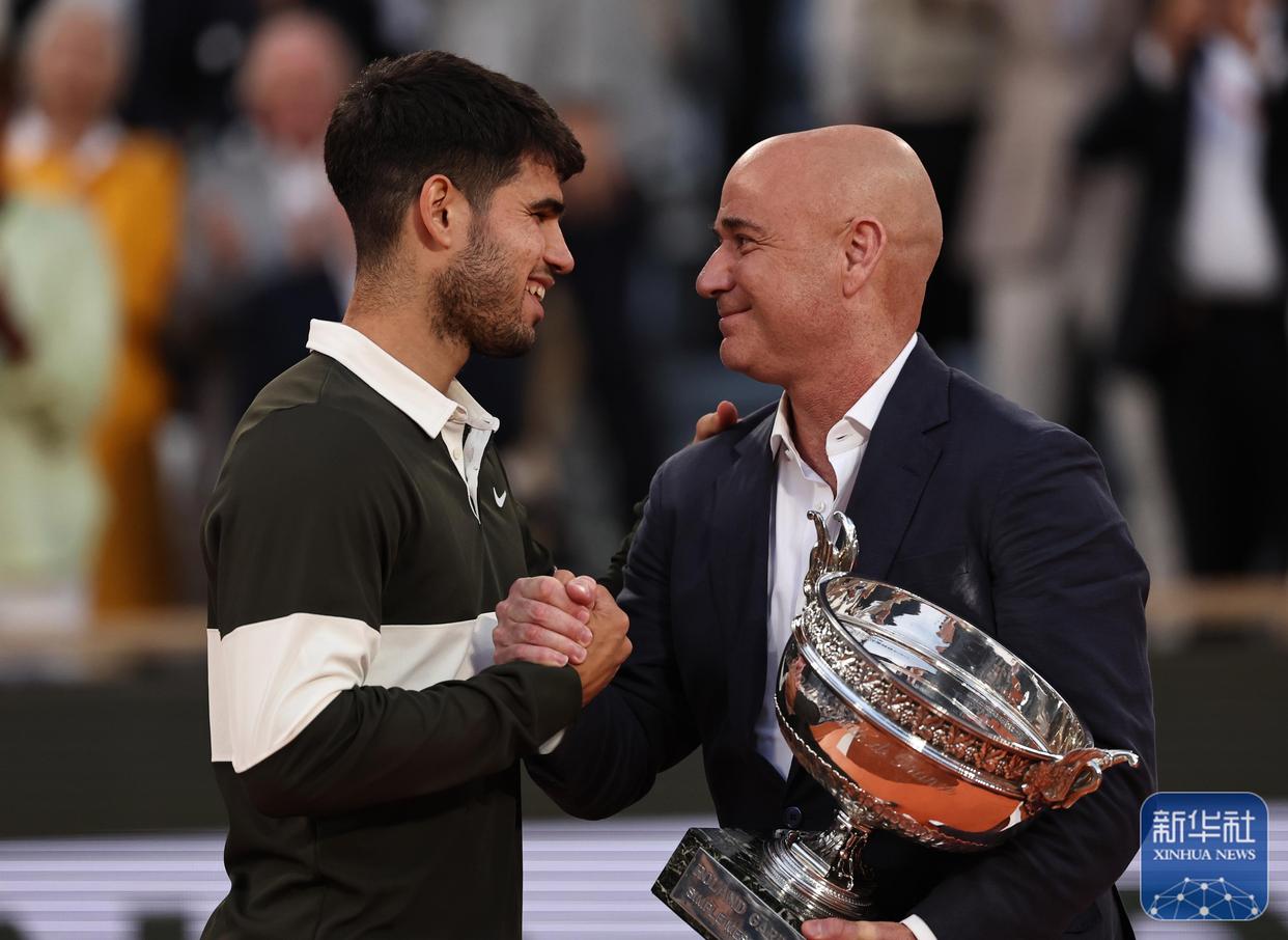 开云体育入口-戴维斯杯横扫蒙特卡洛大师赛，阿尔卡拉斯关键制胜的简单介绍