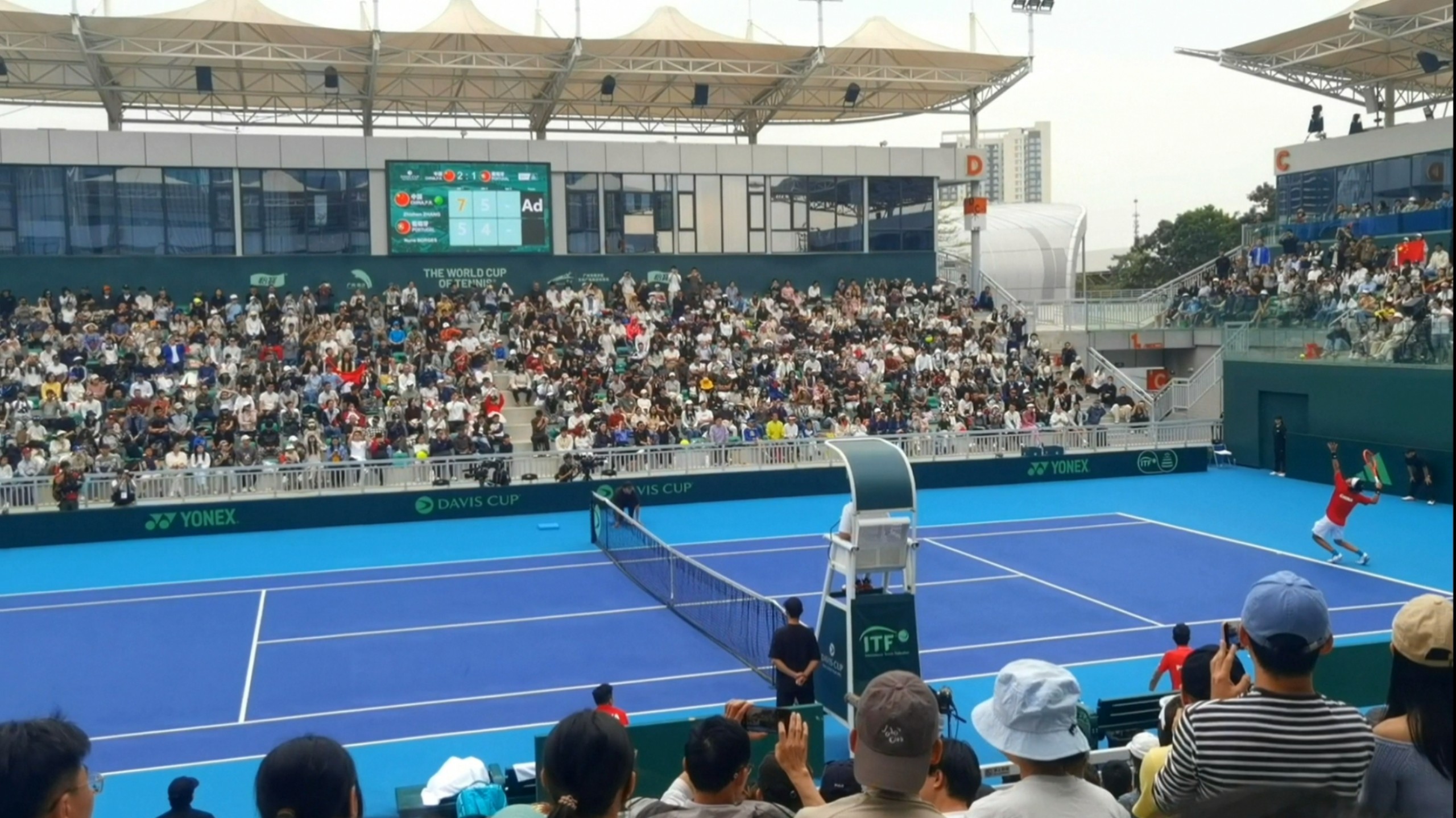 戴维斯杯逆转拉沃尔杯,辛纳关键制胜 戴维斯杯逆转拉沃尔杯,辛纳关键制胜